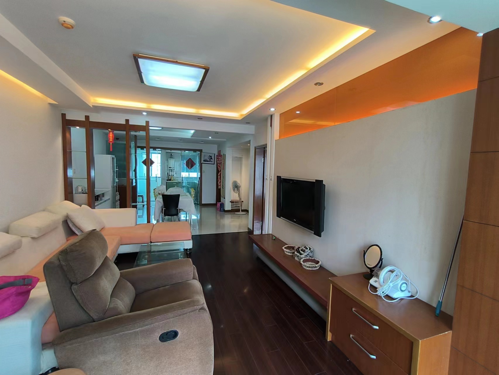 东景新城 3室1厅2卫 69m&sup2;