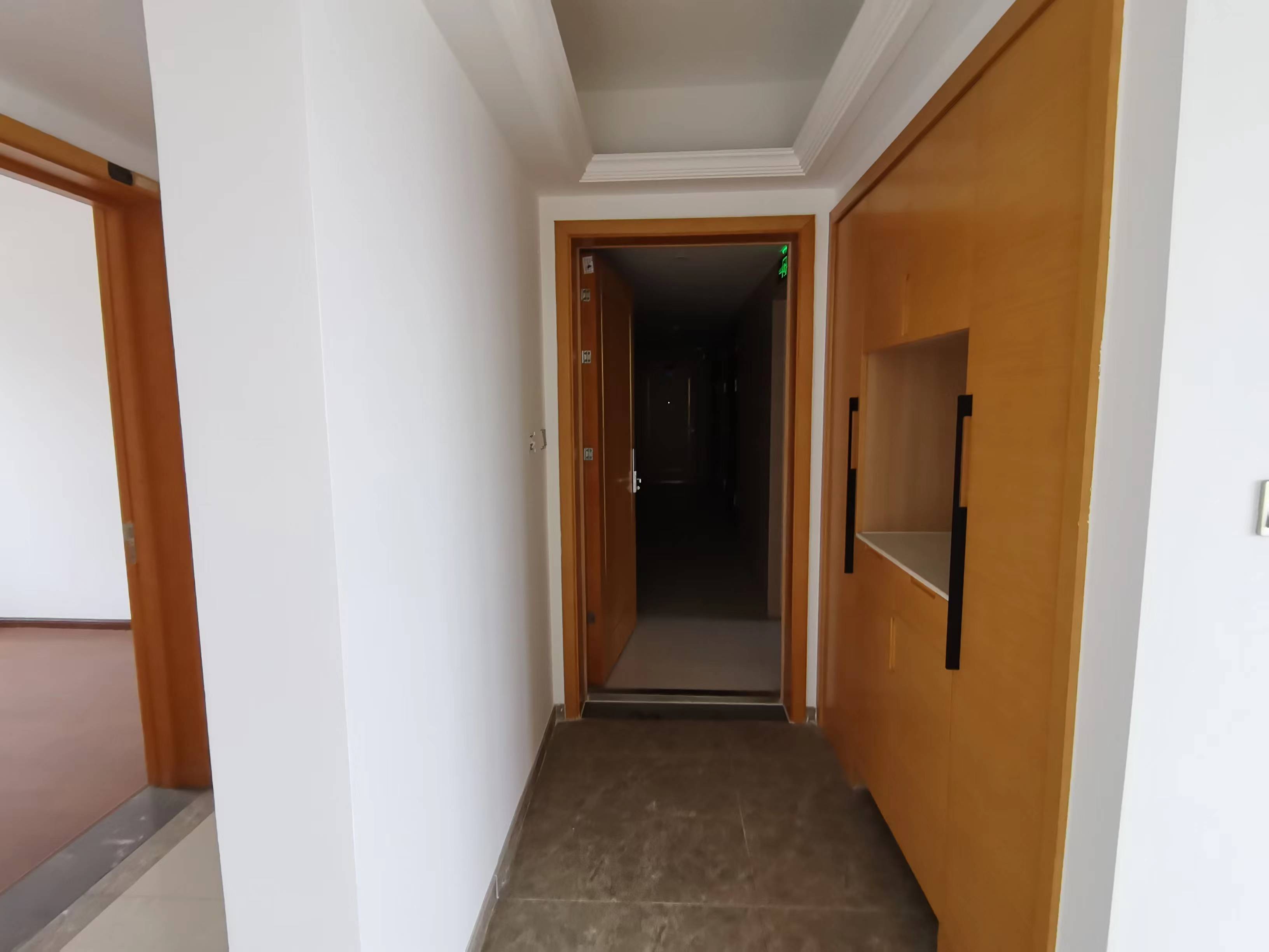 富力院士廷 4室2厅2卫 171m&sup2;