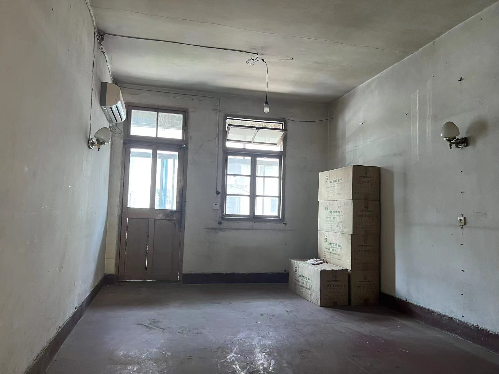 新桥新村 2室1厅1卫 65m&sup2;