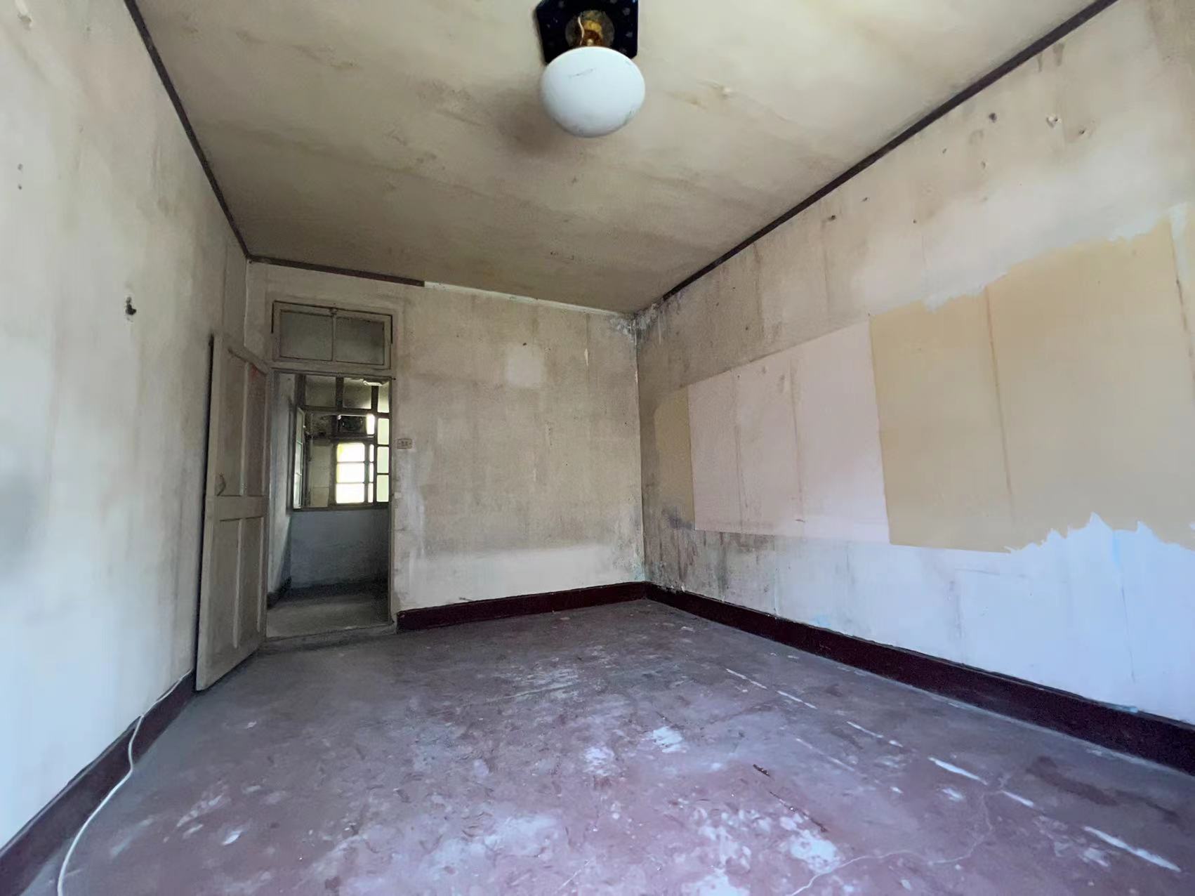 新桥新村 2室1厅1卫 65m&sup2;