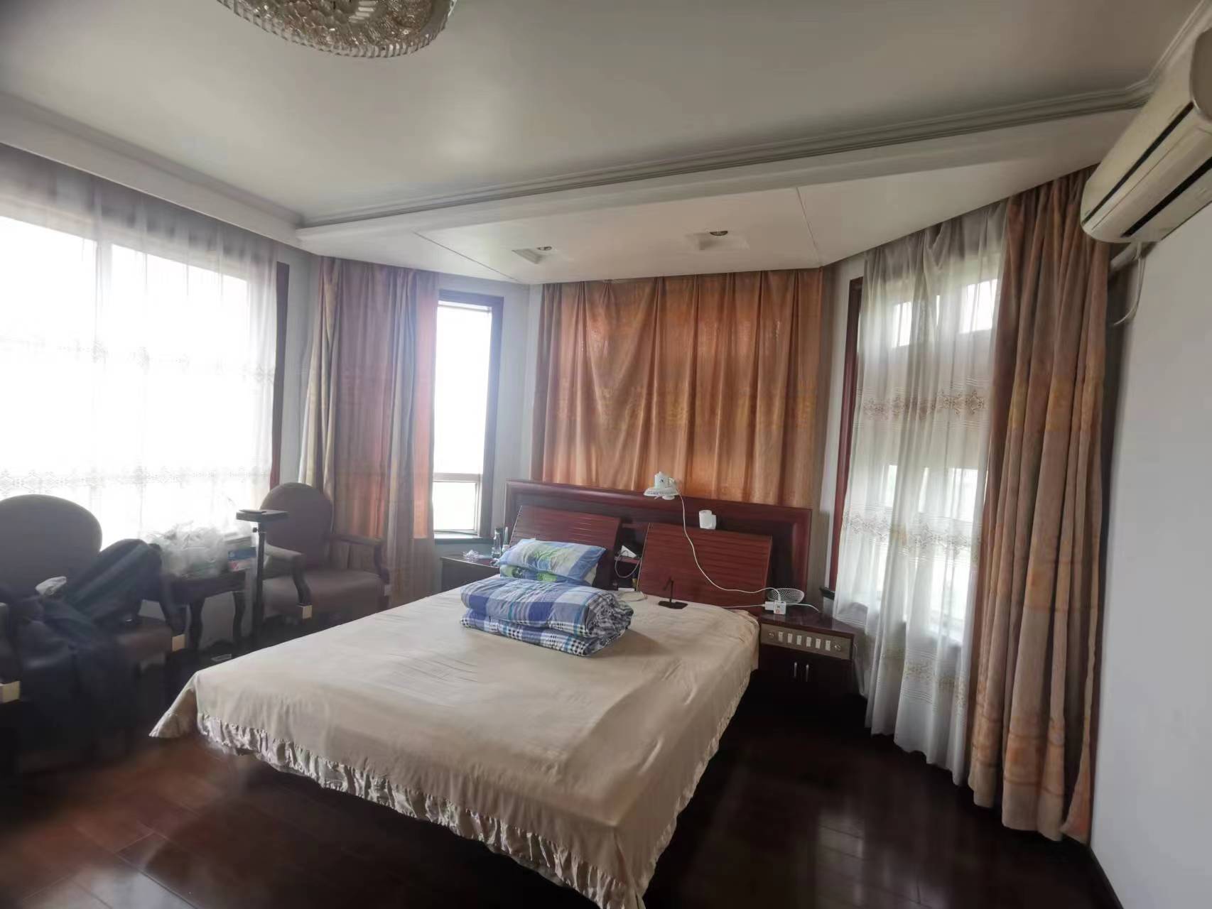 晏园南岸 3室2厅2卫 163.31m&sup2;