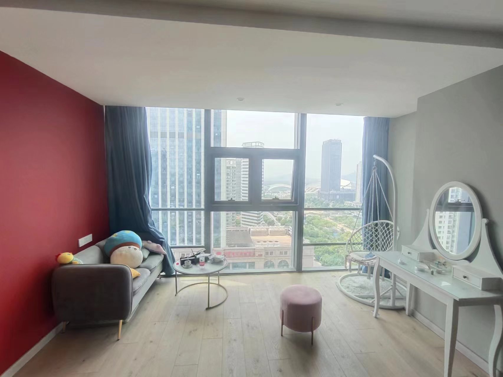 凤凰文化广场 2室1厅1卫 117.77m&sup2;