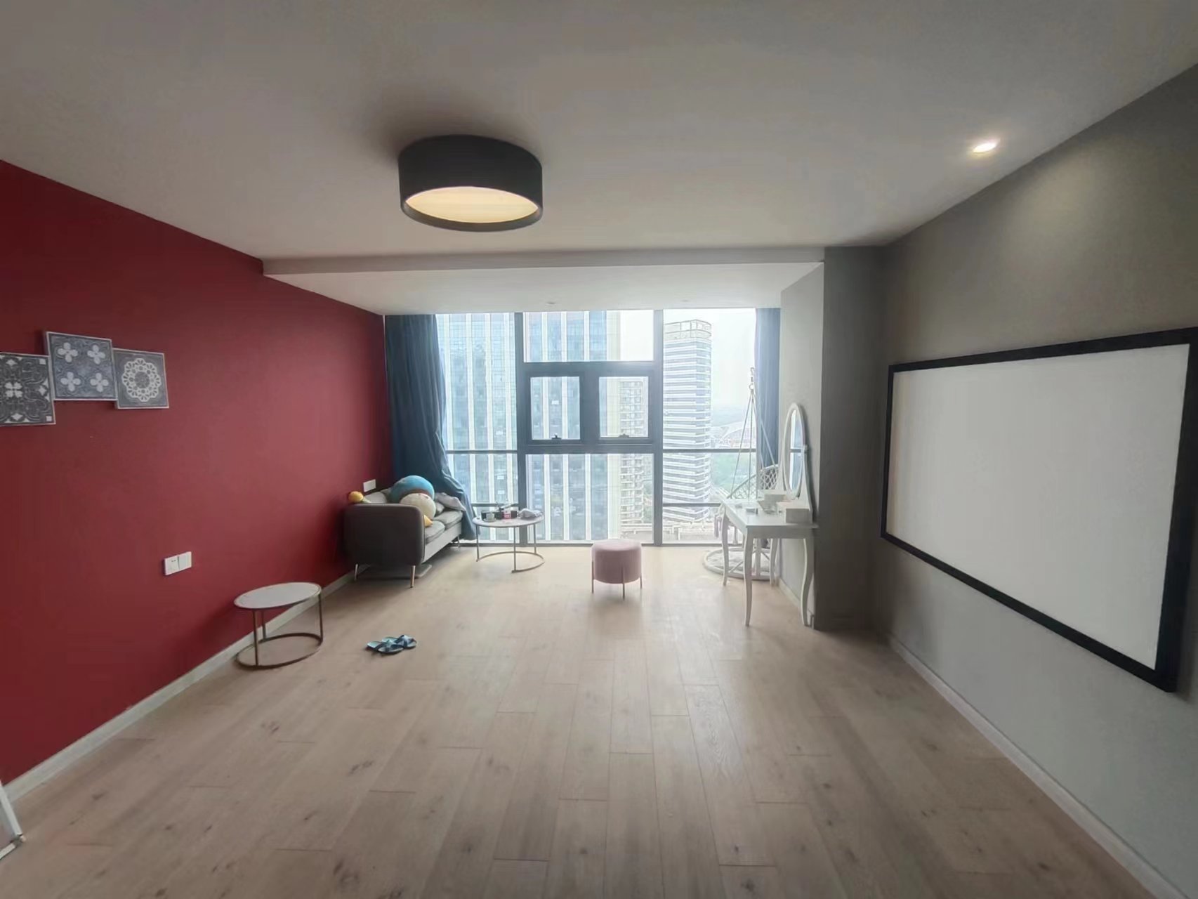 凤凰文化广场 2室1厅1卫 117.77m&sup2;