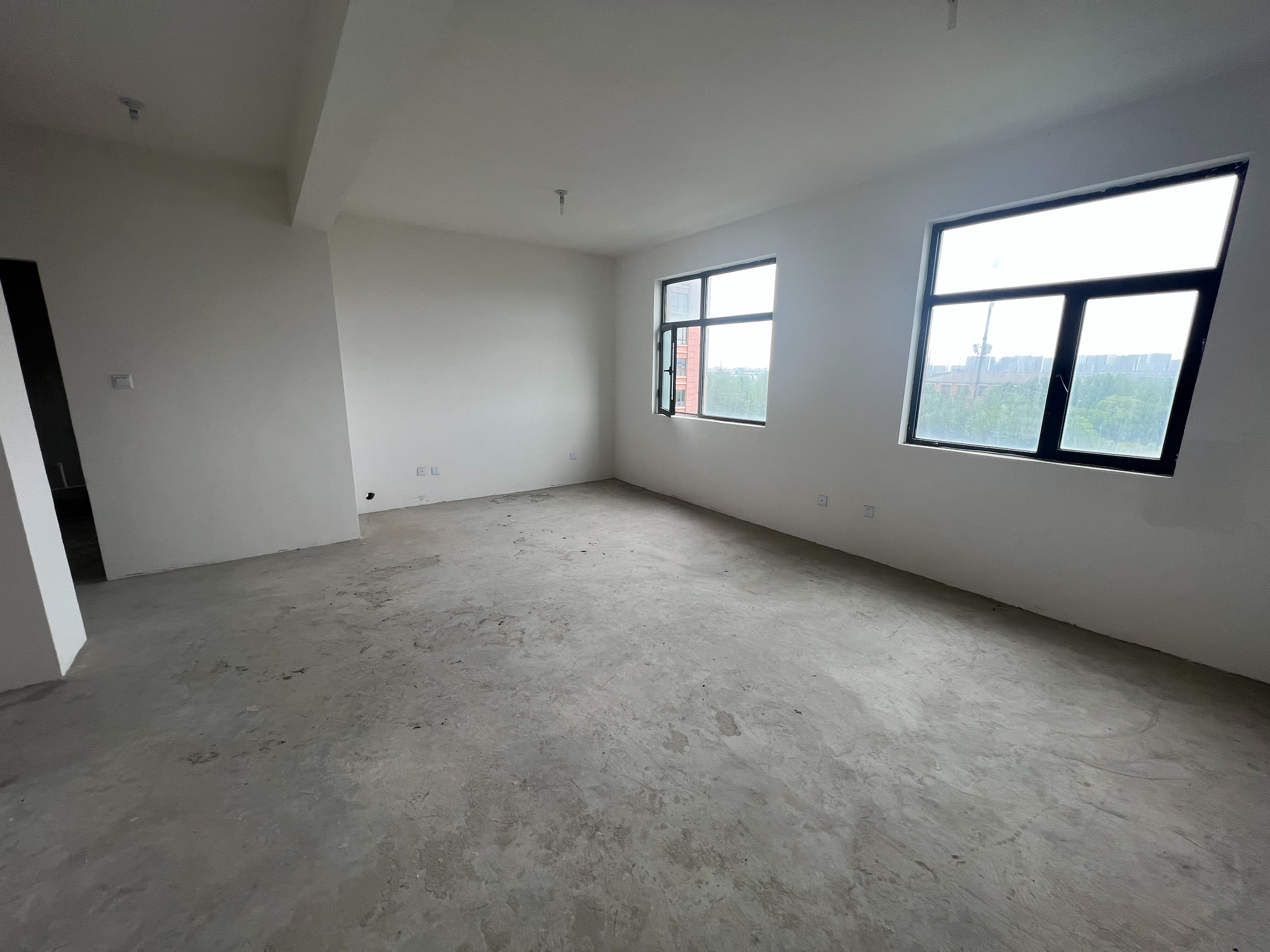 华山花苑六期 2室2厅1卫 95m²