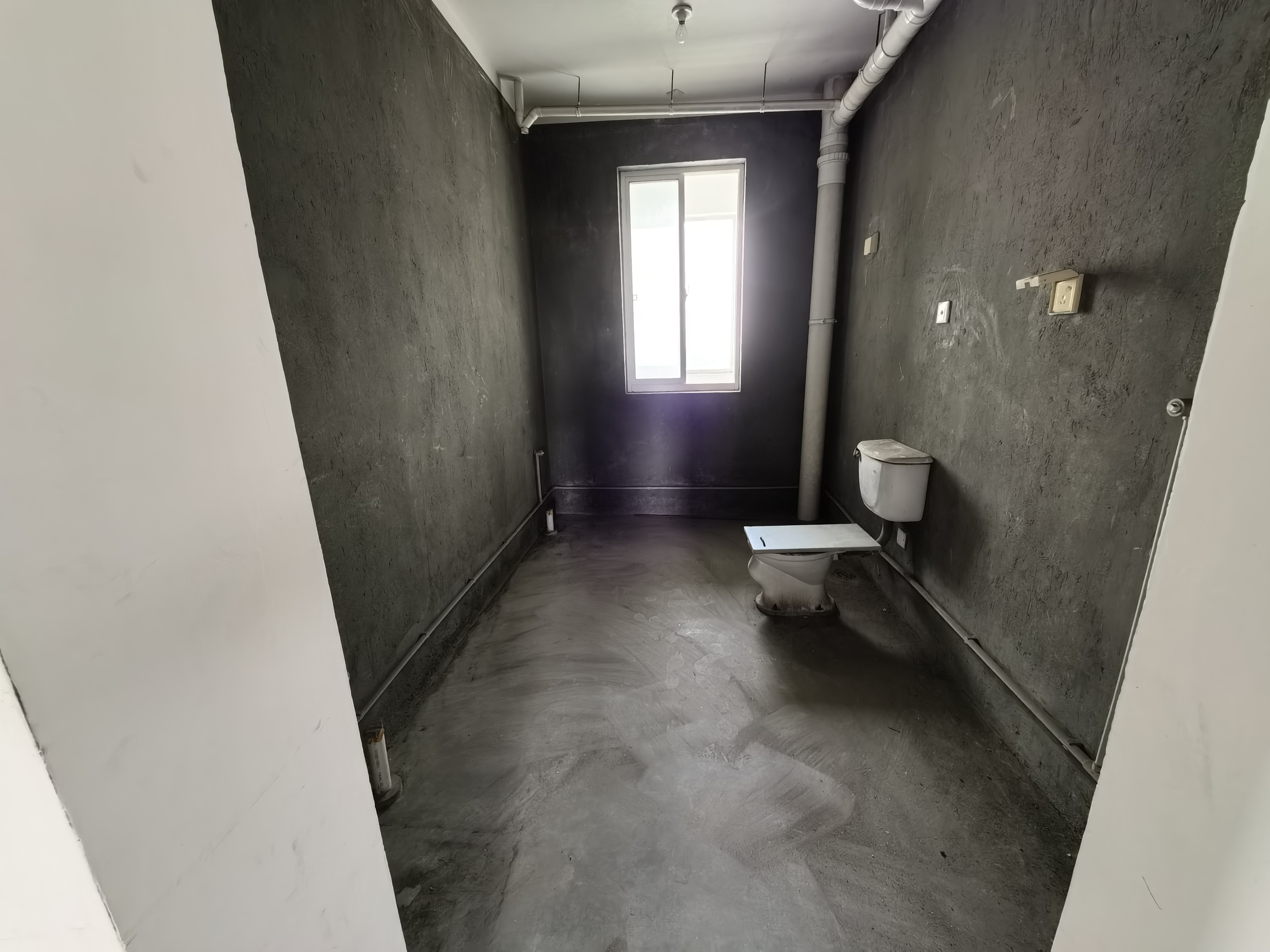 启秀花园 4室1厅2卫 212m&sup2;