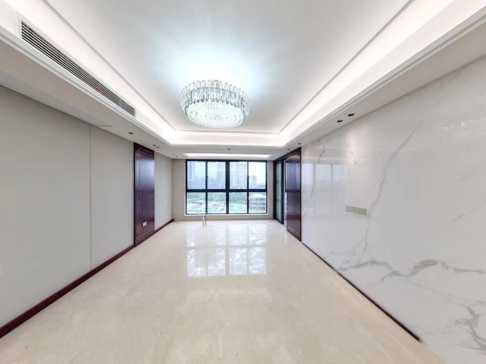 湖畔天下 3室2厅2卫 153.91m&sup2;