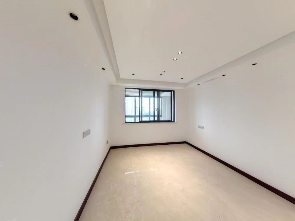 湖畔天下 3室2厅2卫 153.91m&sup2;