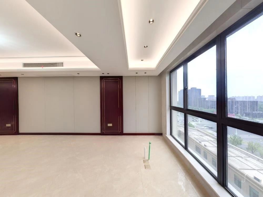 湖畔天下 3室2厅2卫 153.91m&sup2;