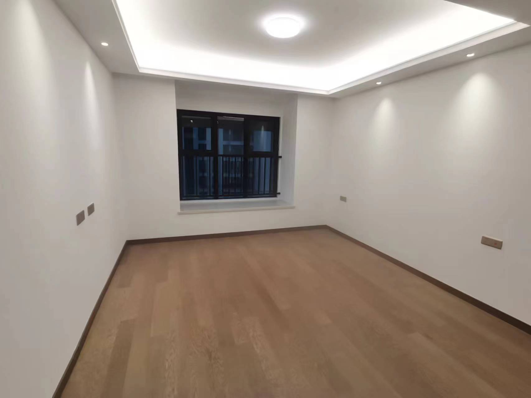 中海上东区 3室2厅2卫 125.5m&sup2;