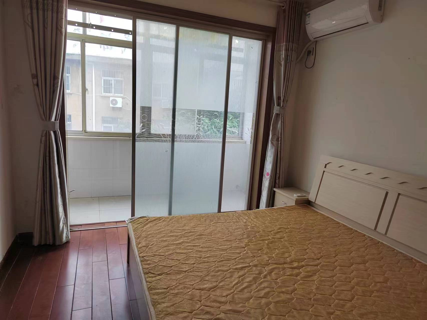 花园角 2室1厅1卫 72m&sup2;
