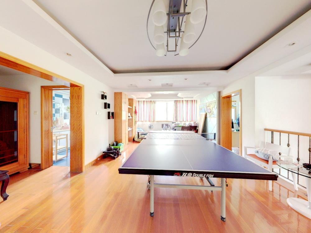 和兴花苑 7室3厅4卫 308.78m&sup2;