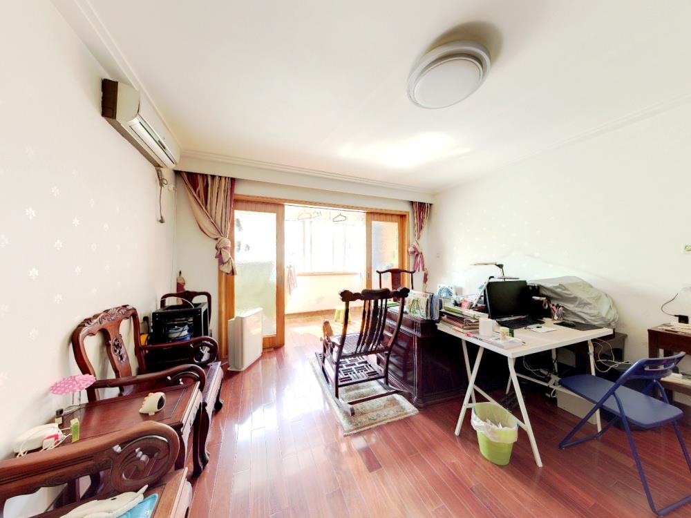 和兴花苑 7室3厅4卫 308.78m&sup2;
