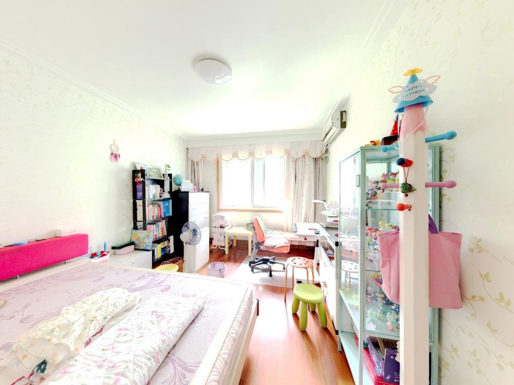 和兴花苑 7室3厅4卫 308.78m&sup2;