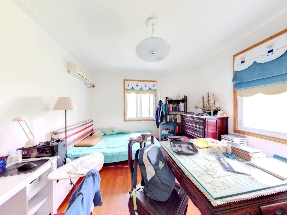 和兴花苑 7室3厅4卫 308.78m&sup2;