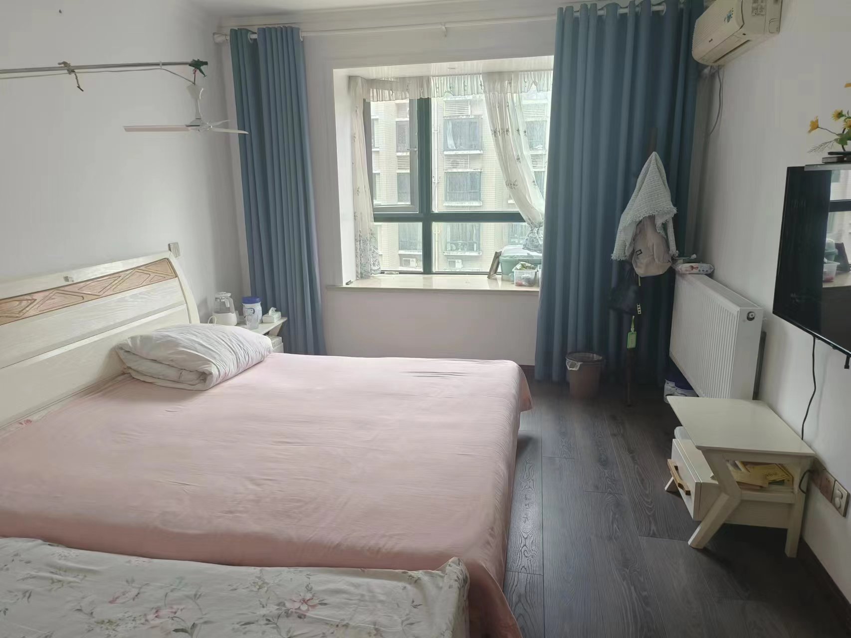 都市华城 3室2厅2卫 140.00m&sup2;