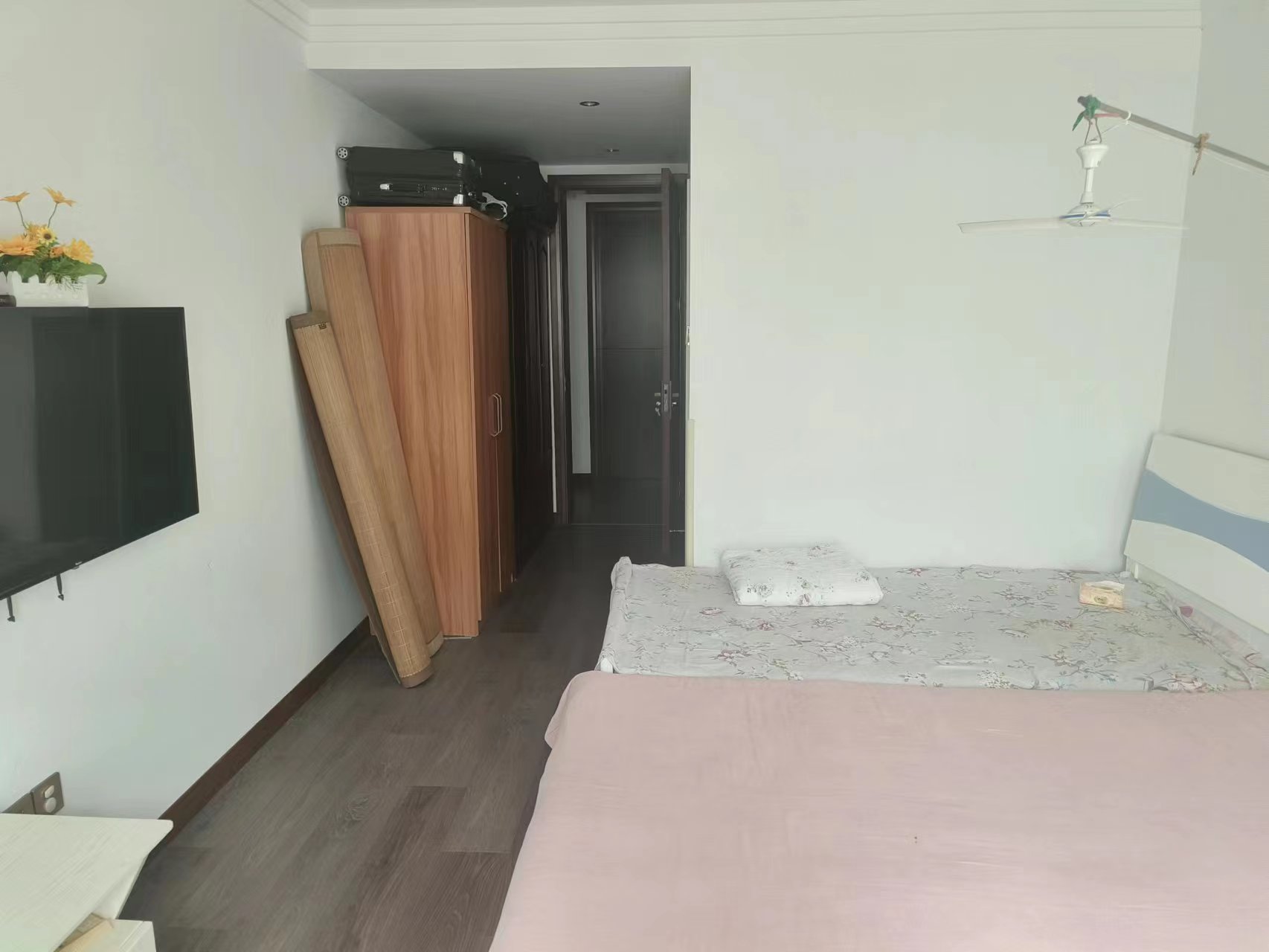 都市华城 3室2厅2卫 140.00m&sup2;