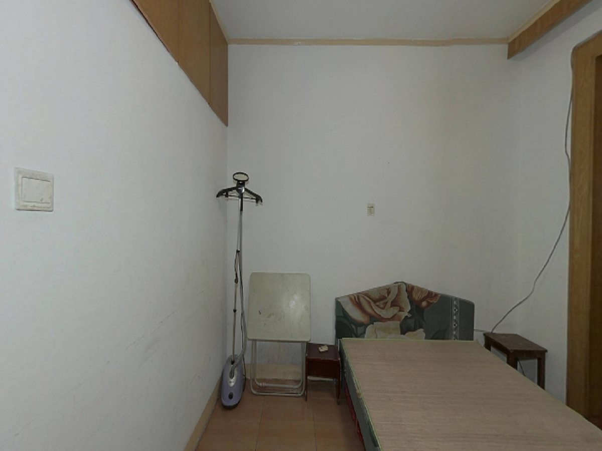 任港路2号 3室1厅1卫 99.96m&sup2;