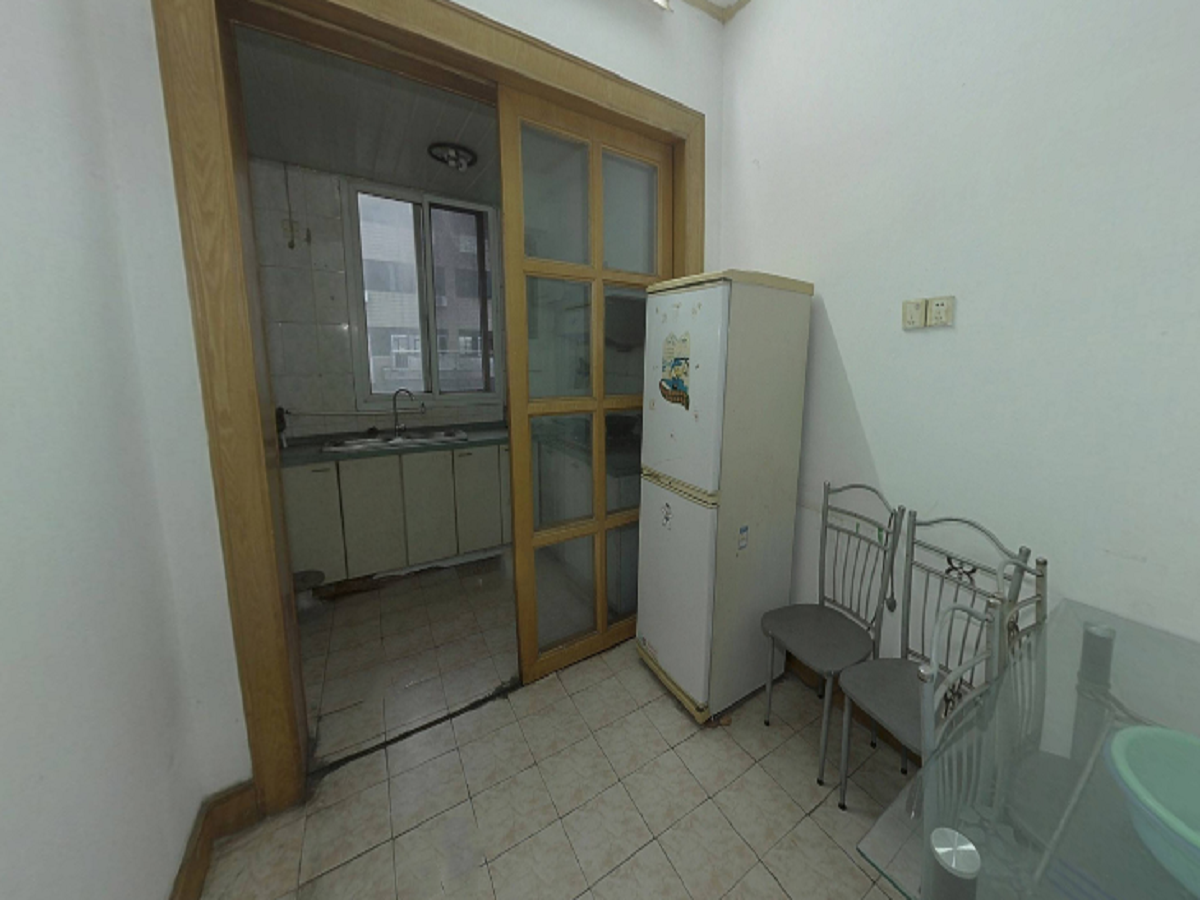任港路2号 3室1厅1卫 99.96m&sup2;