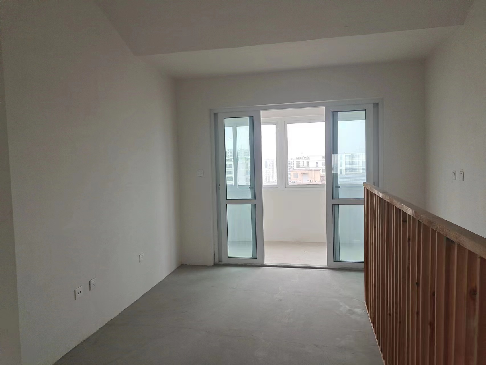 祥麟铭苑 5室2厅2卫 208m&sup2;