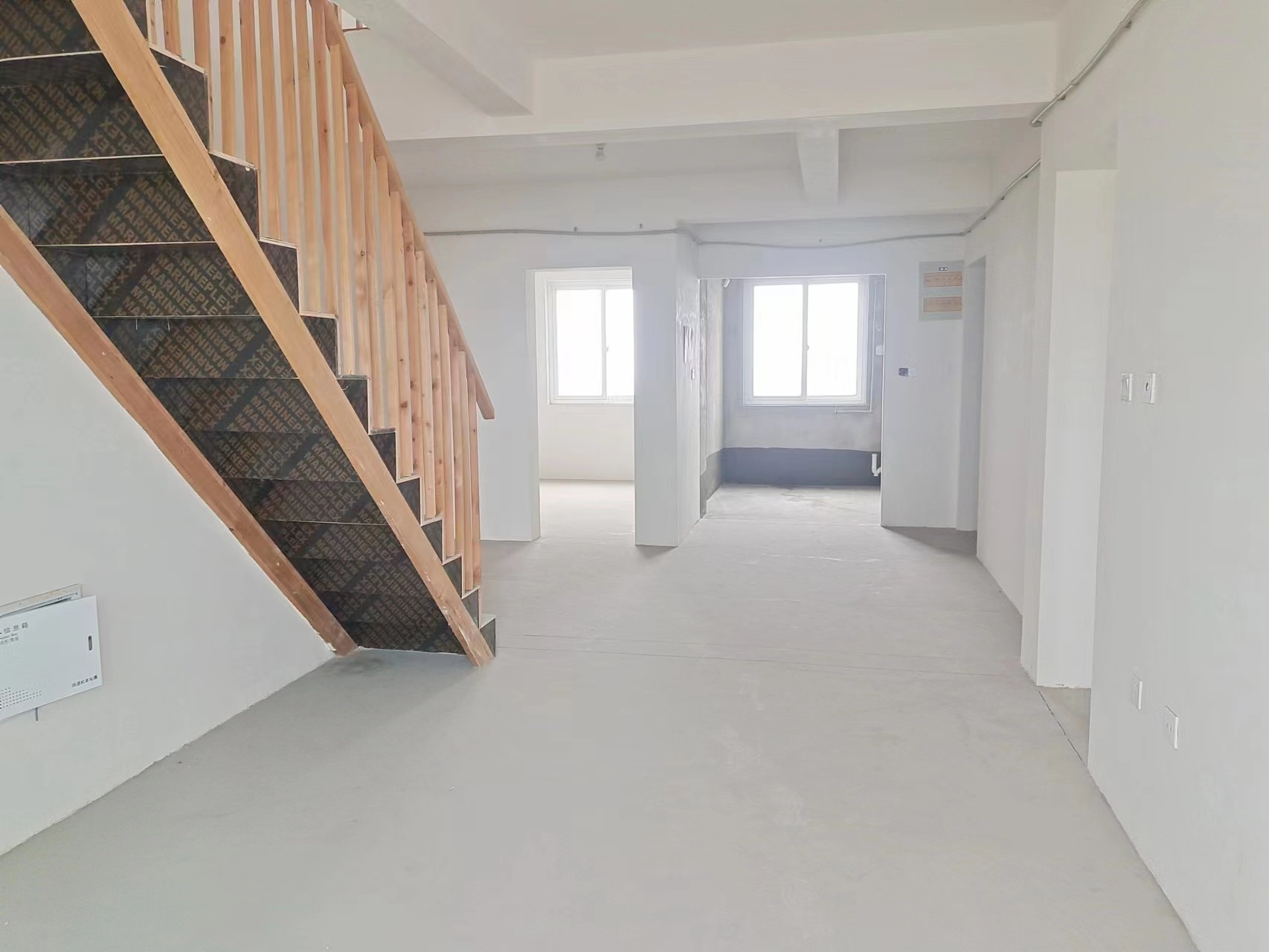 祥麟铭苑 5室2厅2卫 208m&sup2;