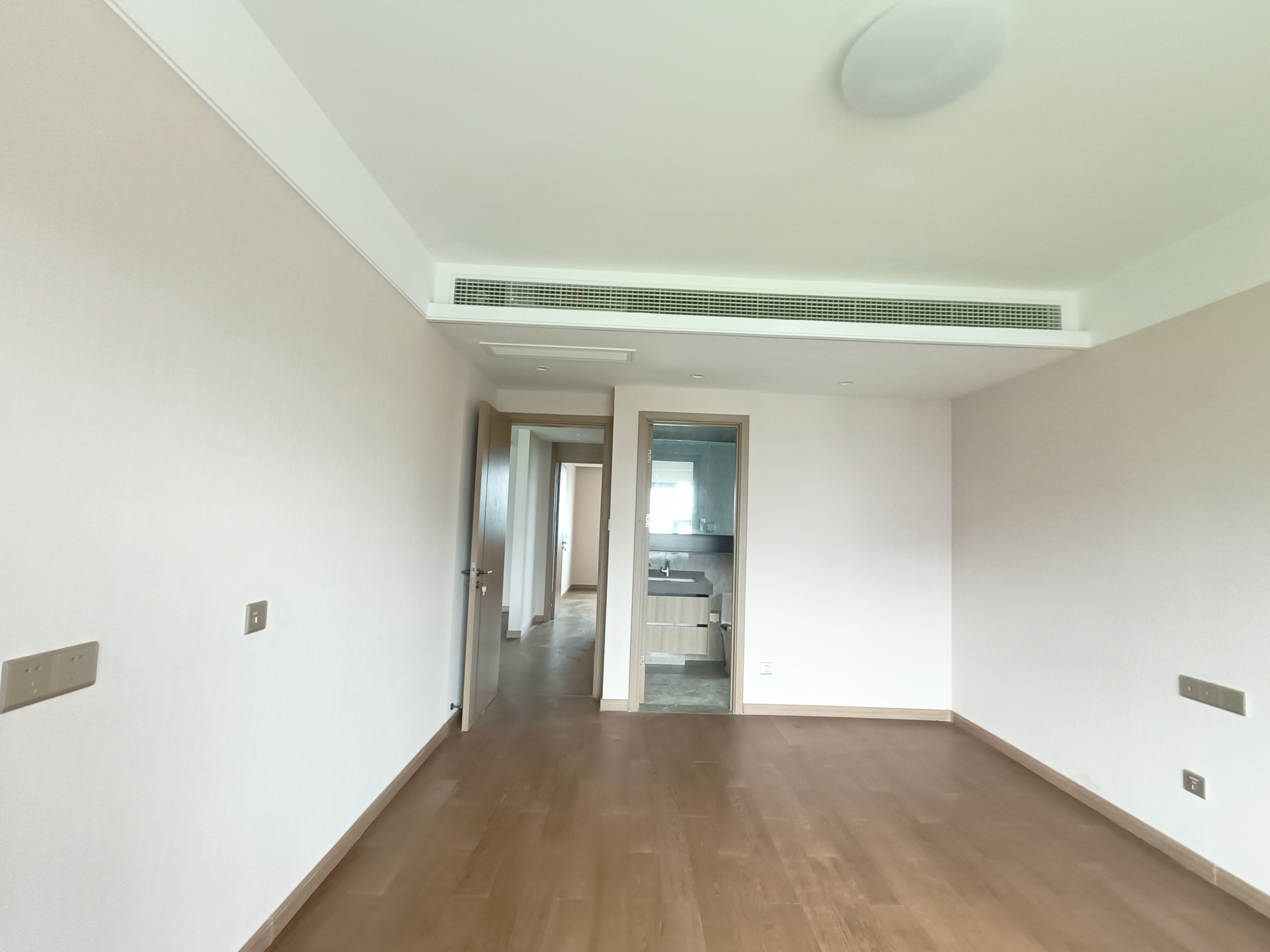 中海翠湖溪岸 4室2厅2卫 143.48m&sup2;