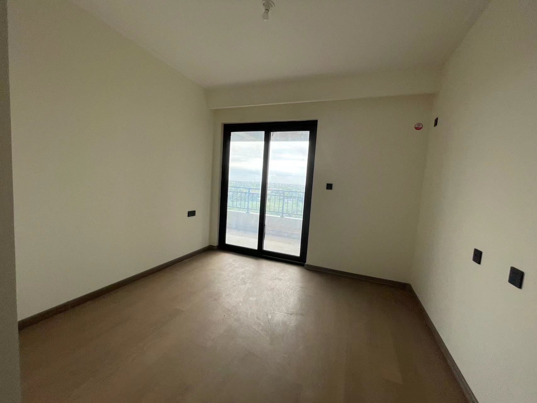 湖山源著 3室2厅2卫 125m&sup2;