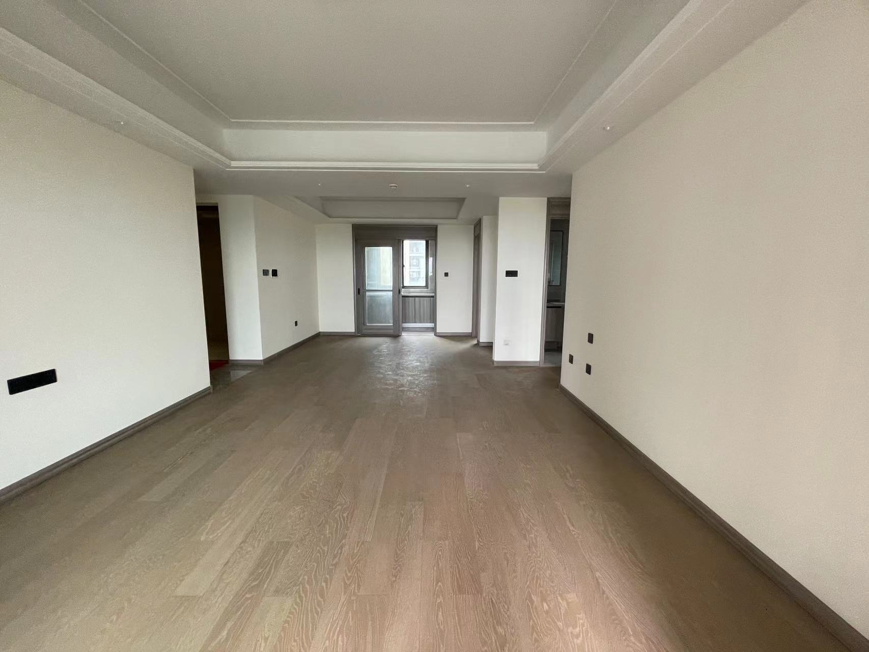 湖山源著 3室2厅2卫 125m&sup2;