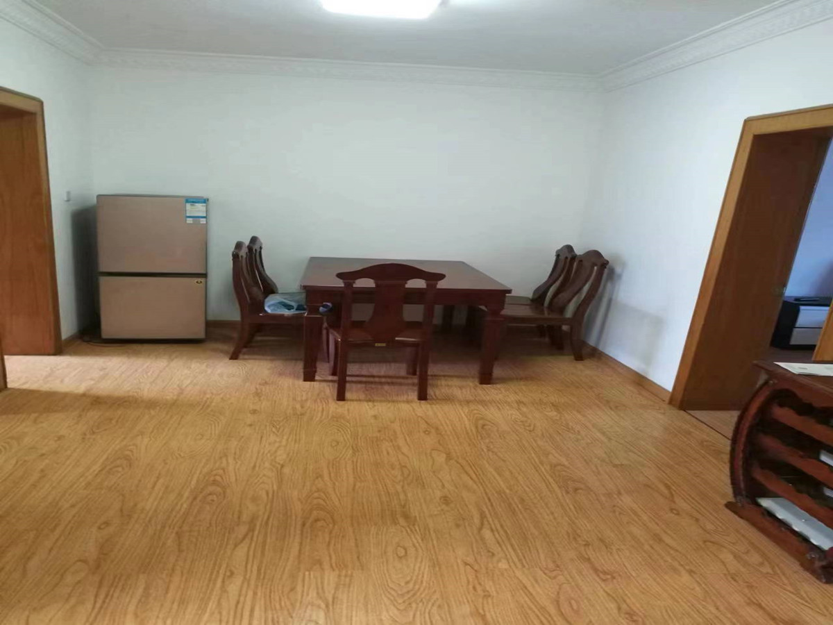 光明西村 3室2厅1卫 100m&sup2;