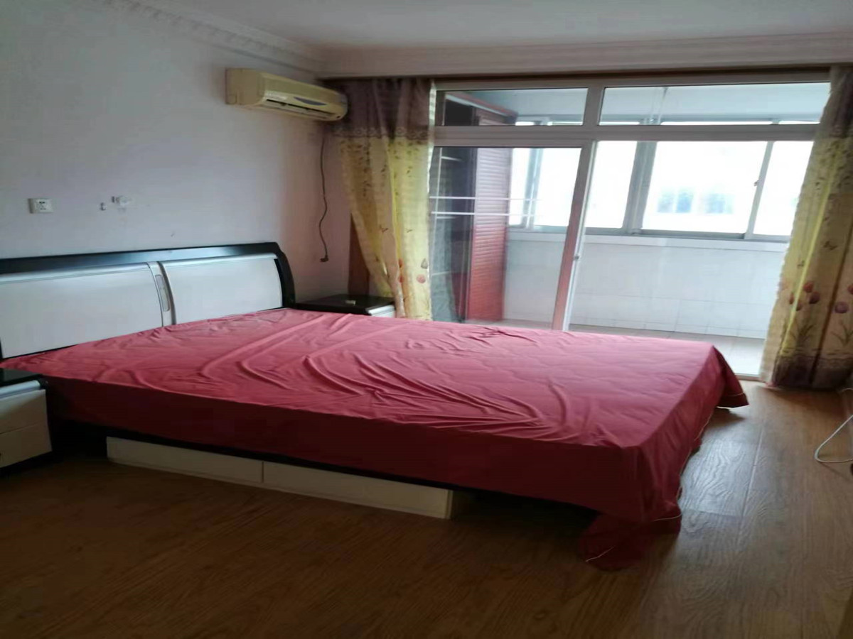 光明西村 3室2厅1卫 100m&sup2;