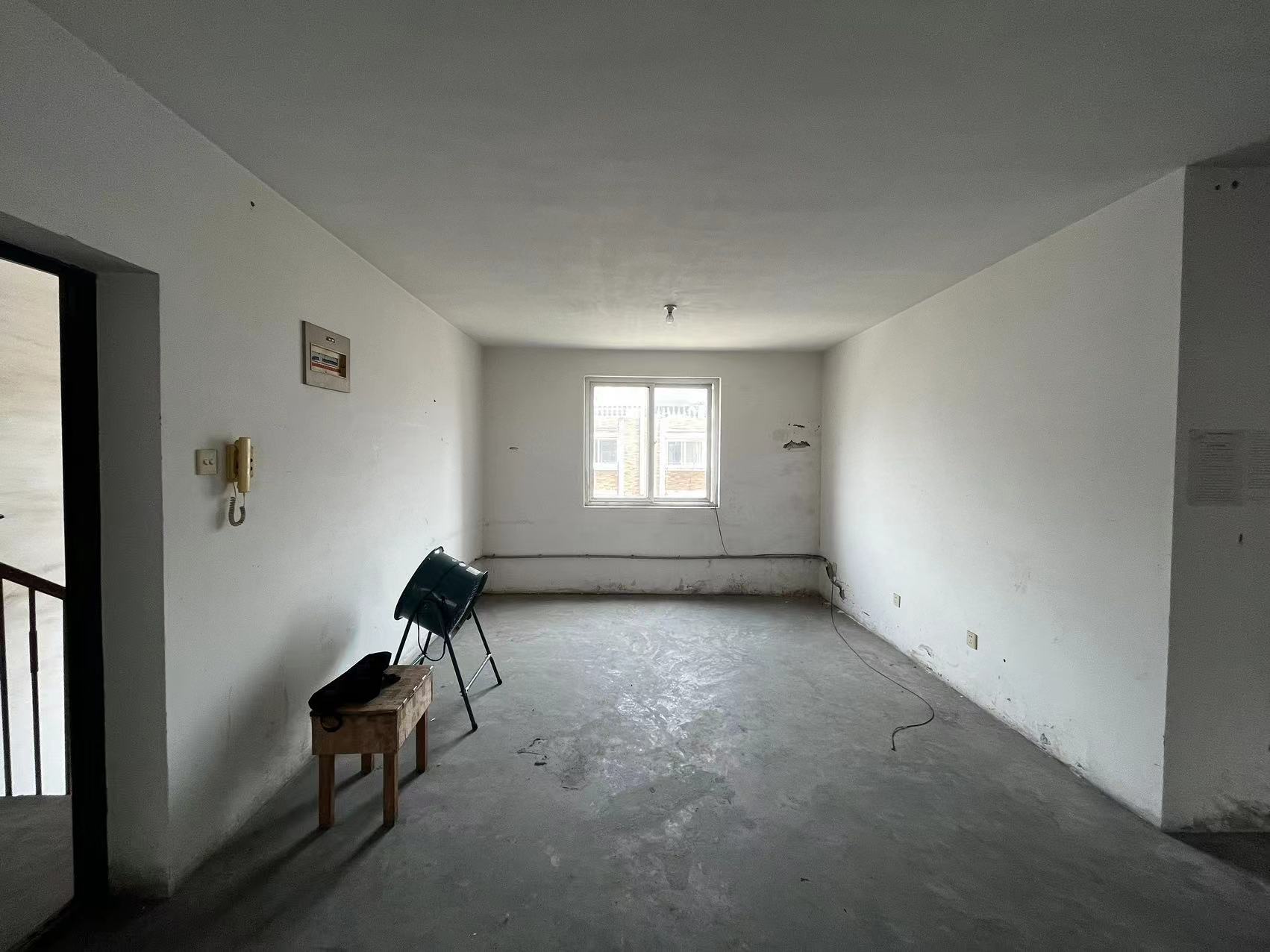 滨江花园 6室1厅2卫 210m&sup2;