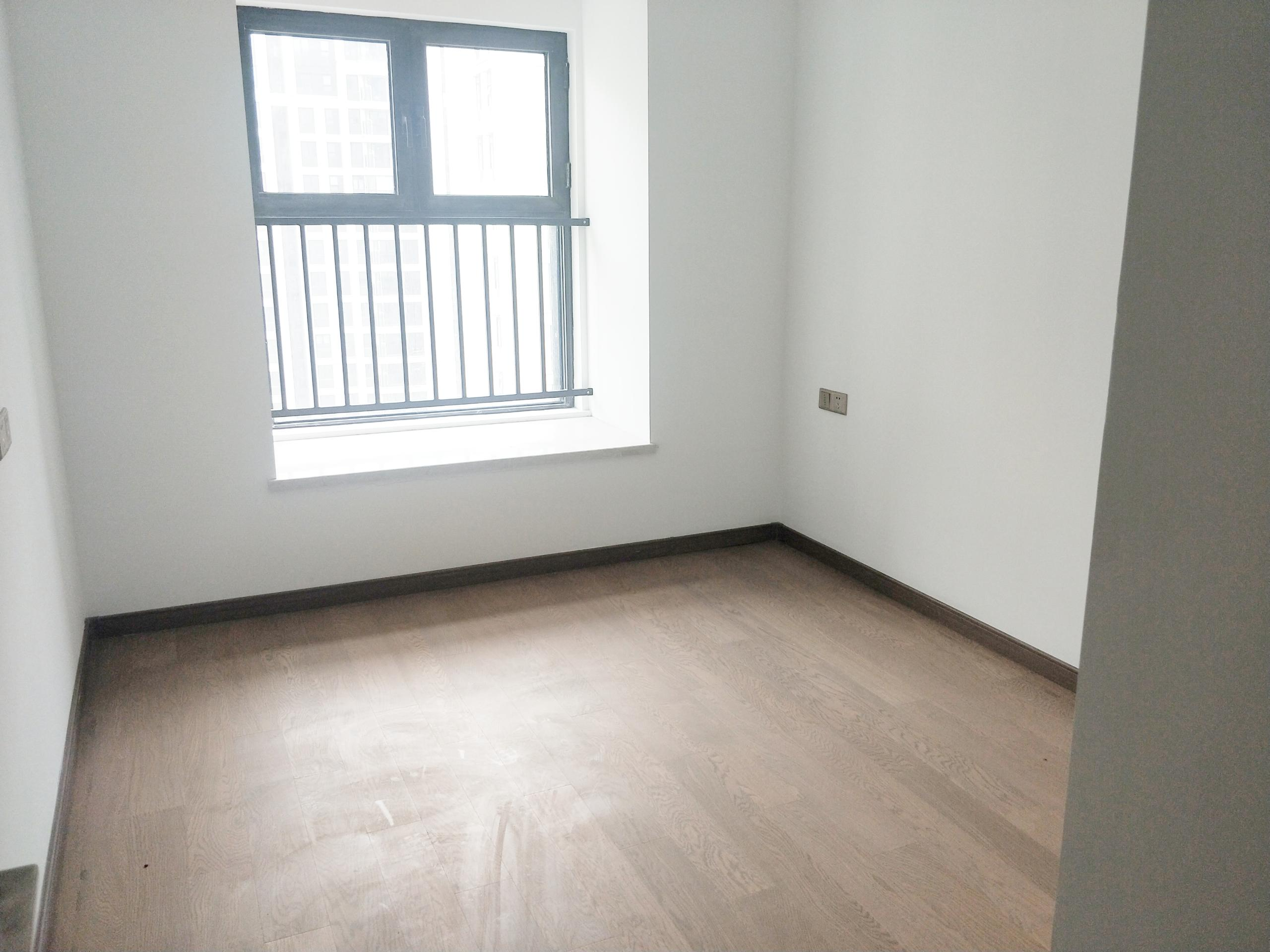 中海上东区 4室2厅2卫 143.4m&sup2;