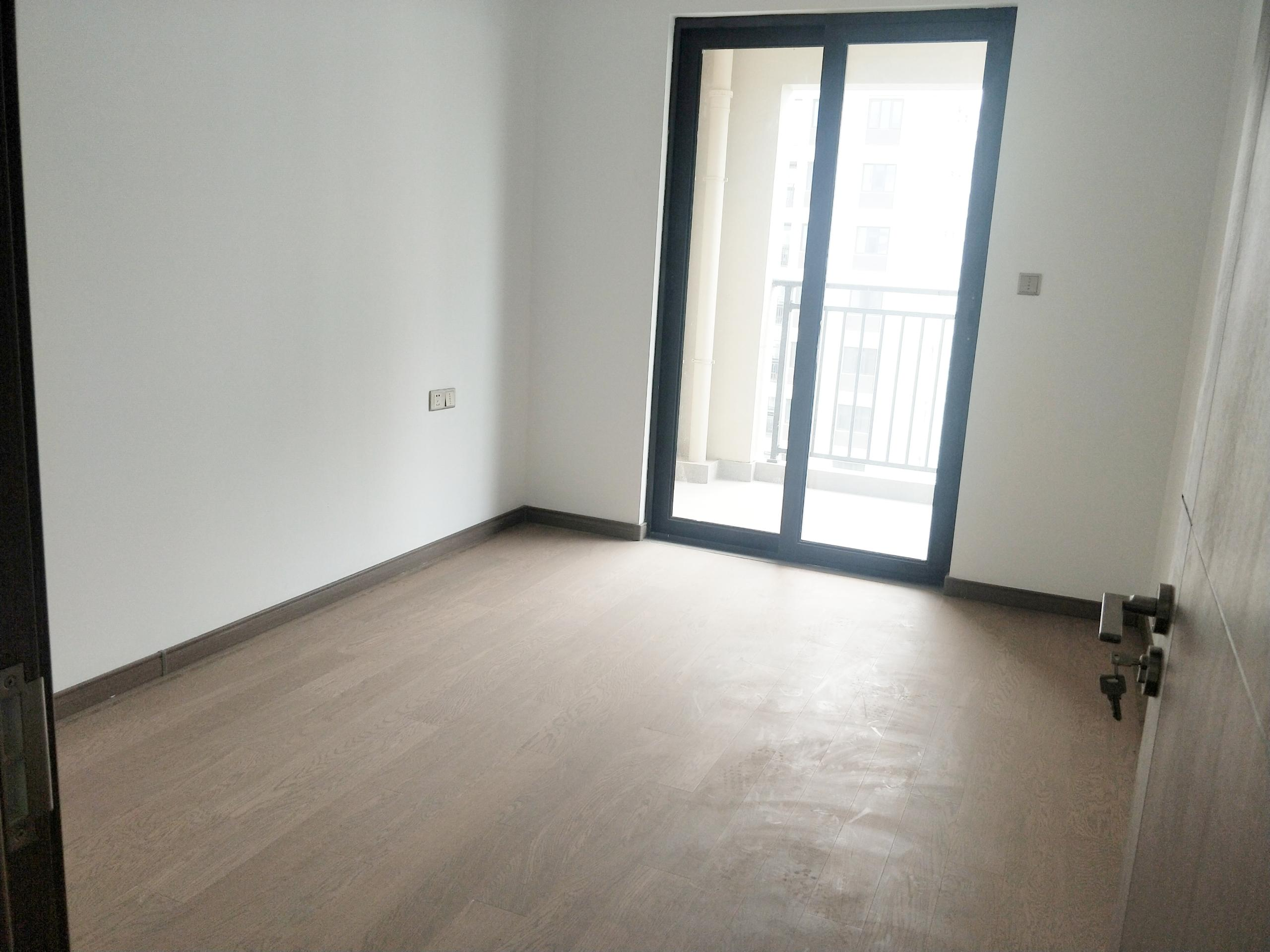 中海上东区 4室2厅2卫 140m&sup2;