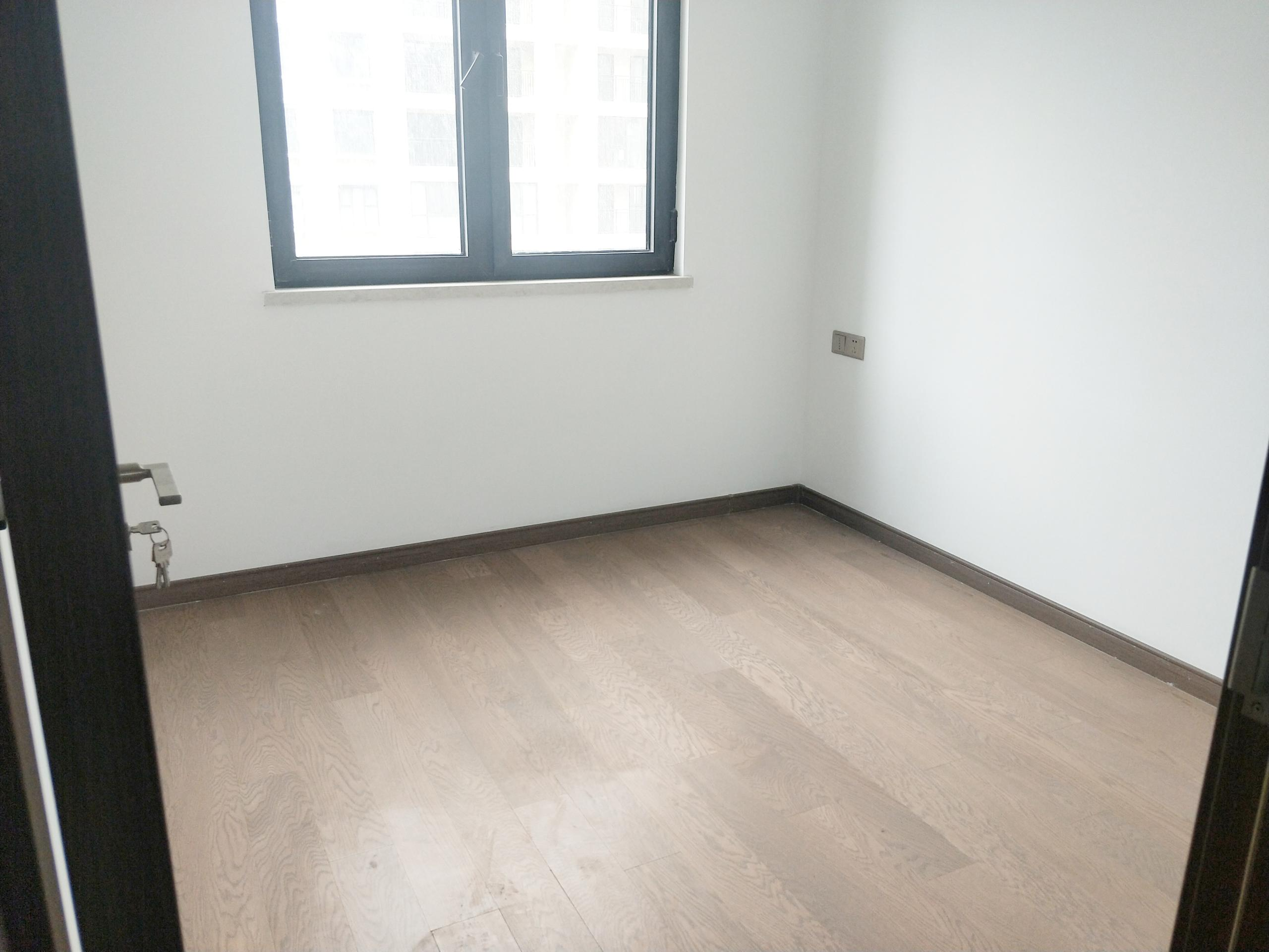 中海上东区 4室2厅2卫 140m&sup2;