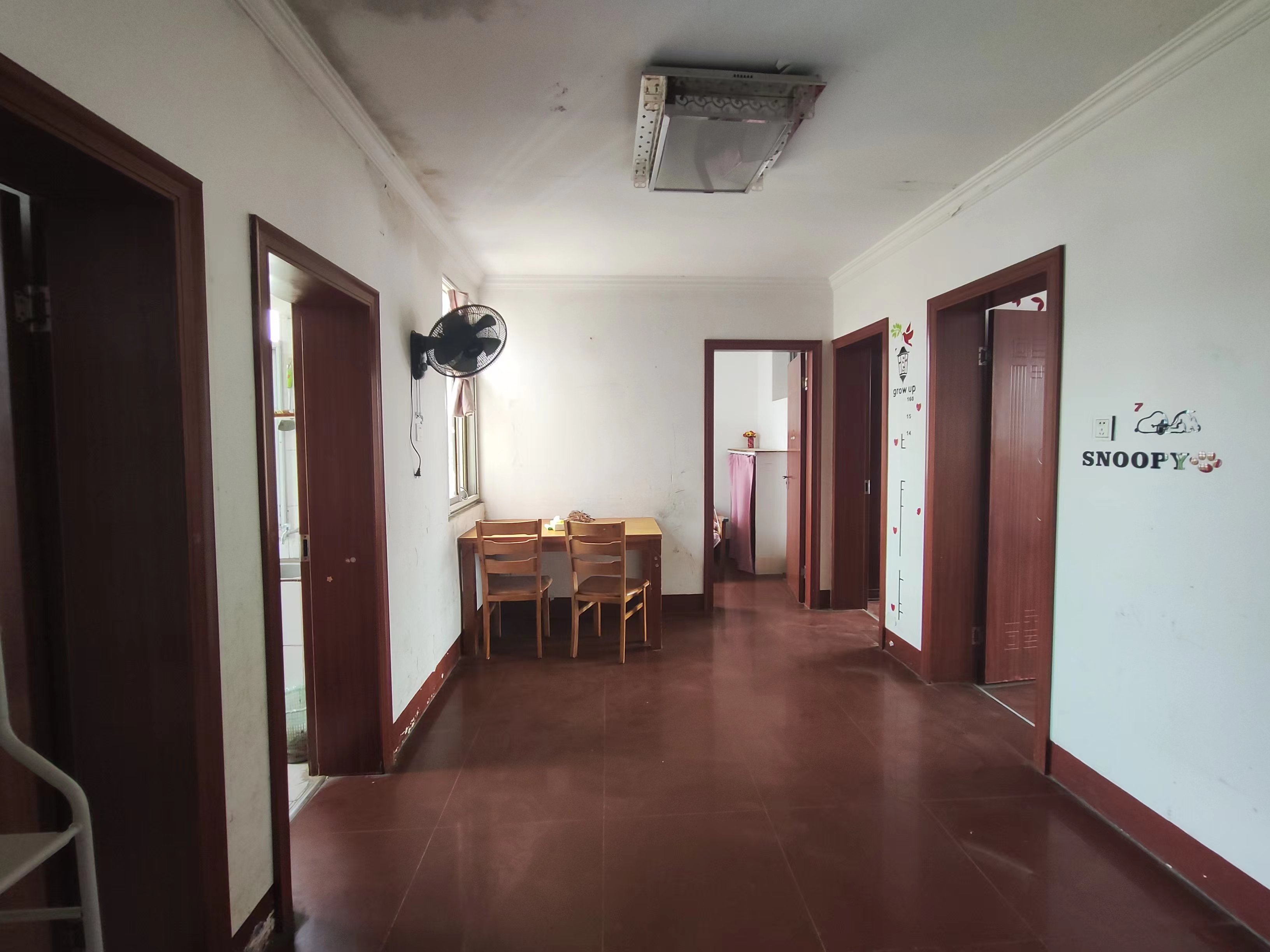 富新社区 3室2厅1卫 72m²