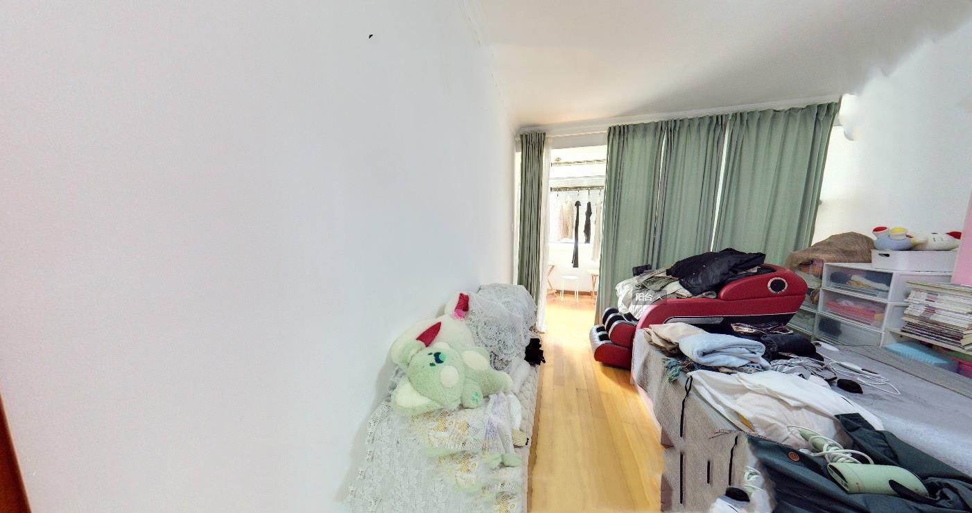 小石桥花苑 3室2厅2卫 121.00m&sup2;