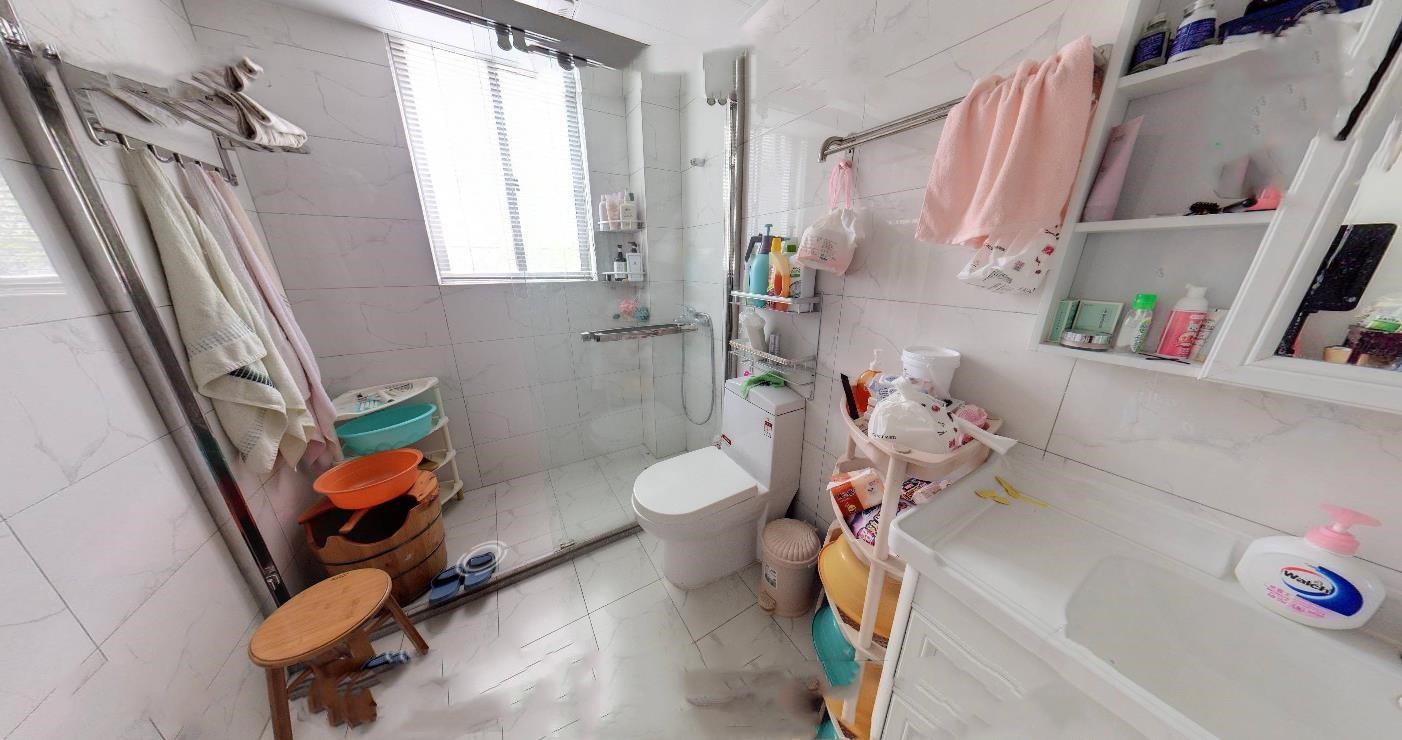 小石桥花苑 3室2厅2卫 121.00m&sup2;