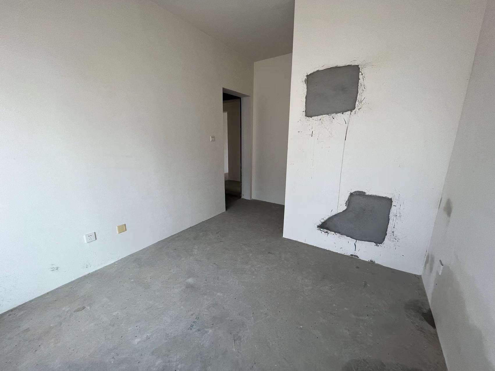 中南世纪花城三期 3室2厅2卫 139.00m&sup2;