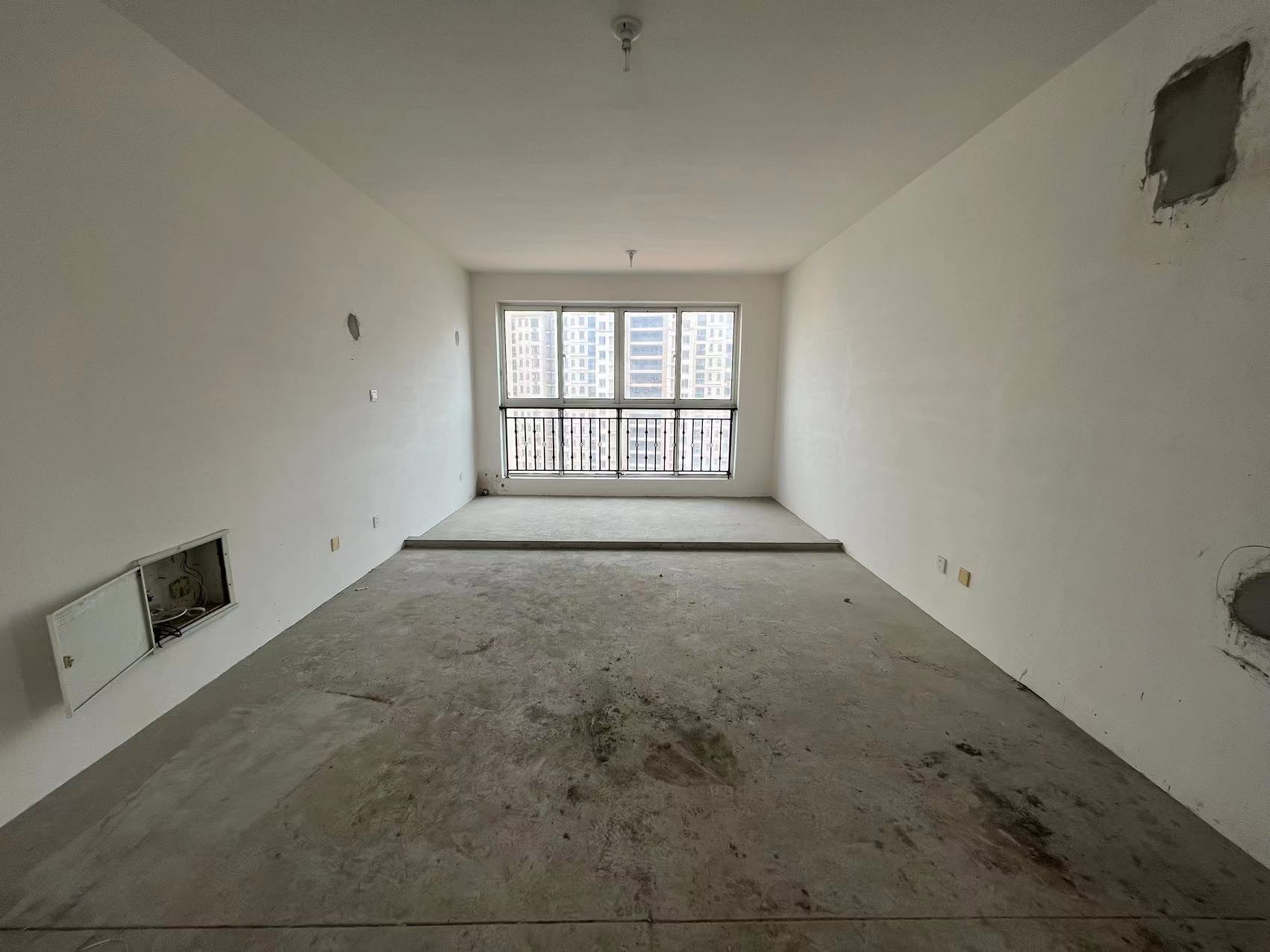 中南世纪花城三期 3室2厅2卫 139.00m&sup2;