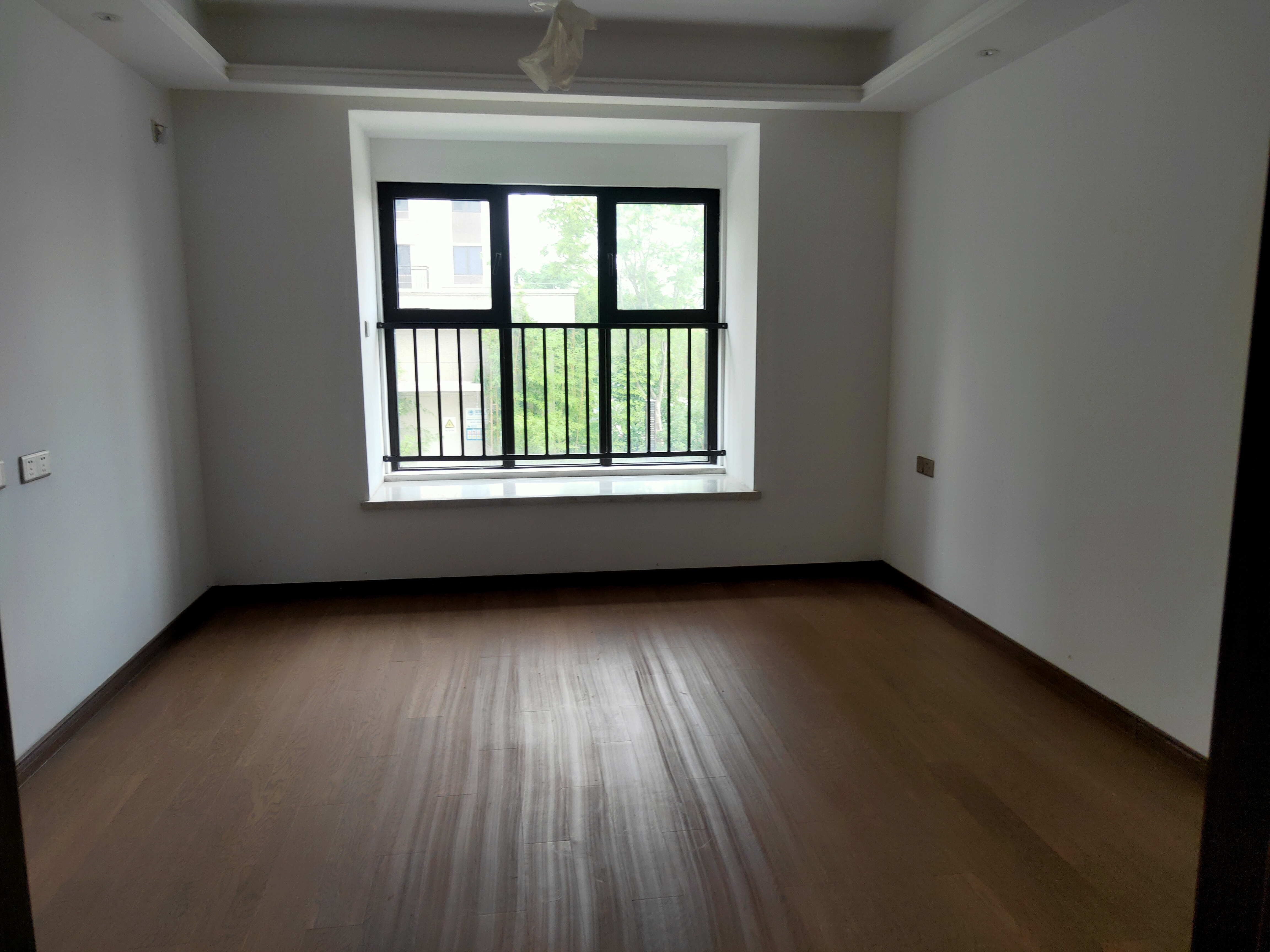 中海上东区 3室2厅2卫 127m&sup2;
