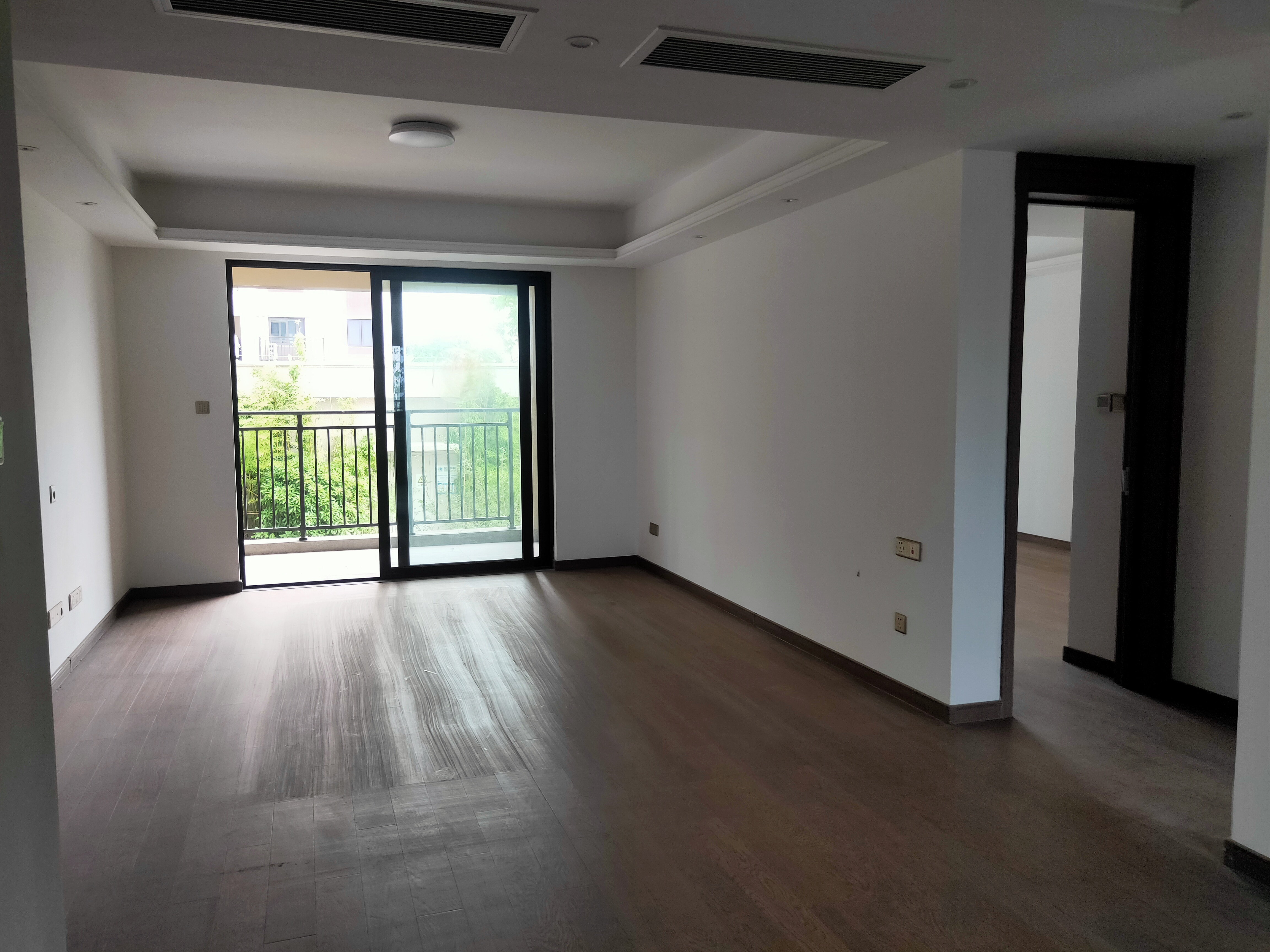 中海上东区 3室2厅2卫 127m&sup2;