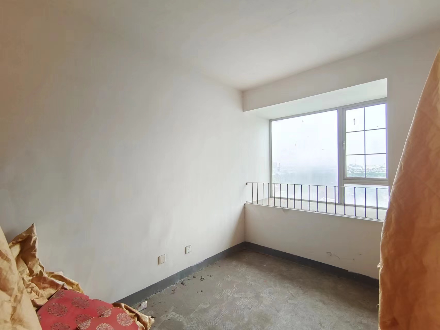 优山美地花园南区 4室2厅3卫 177.00m&sup2;