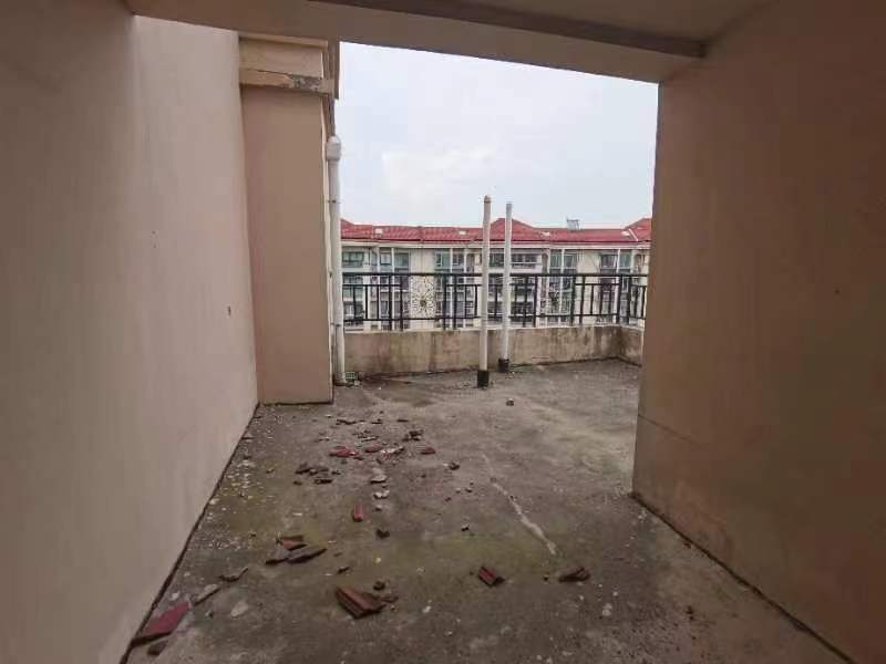 优山美地花园南区 4室2厅3卫 177.00m&sup2;