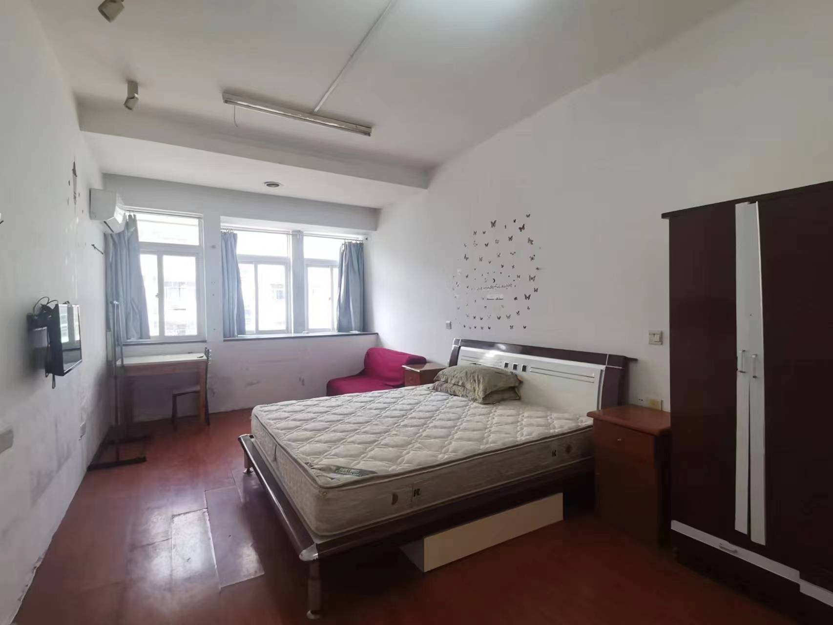 阳光杰座 1室1厅1卫 40m&sup2;