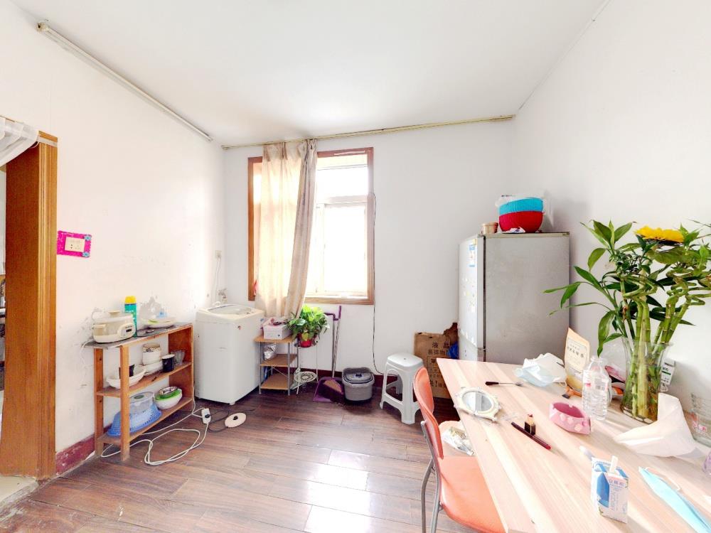 青年路新村 1室1厅1卫 48m&sup2;