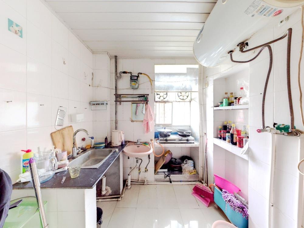青年路新村 1室1厅1卫 48m&sup2;