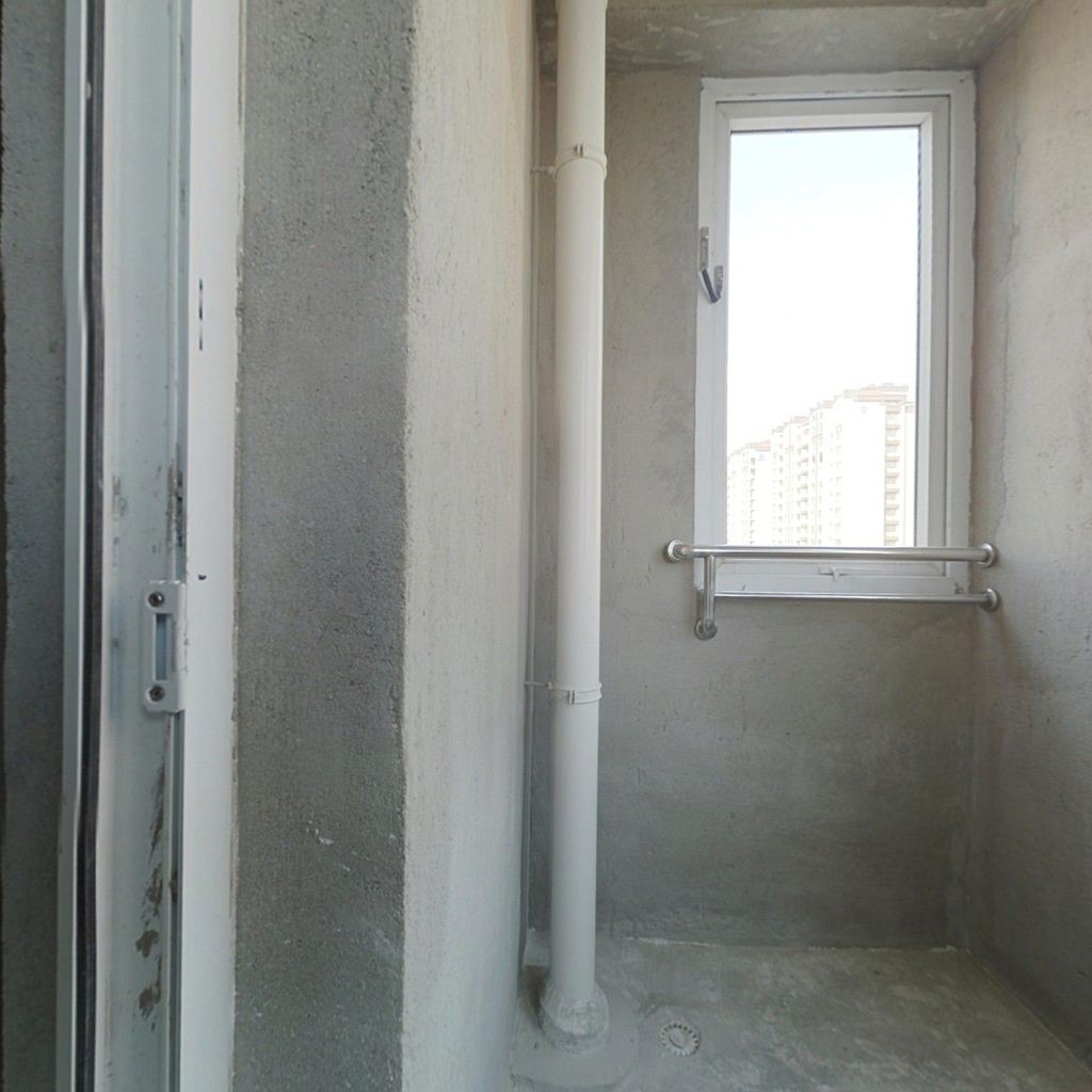 景明花苑 4室2厅1卫 94m&sup2;