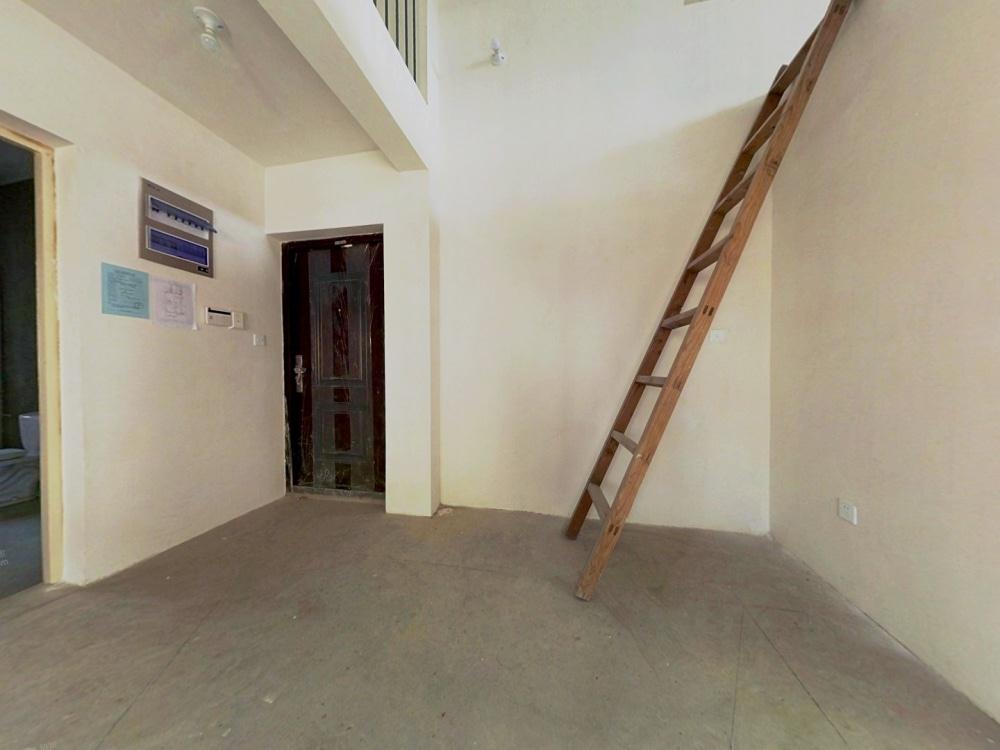 景明花苑 4室2厅1卫 94m&sup2;
