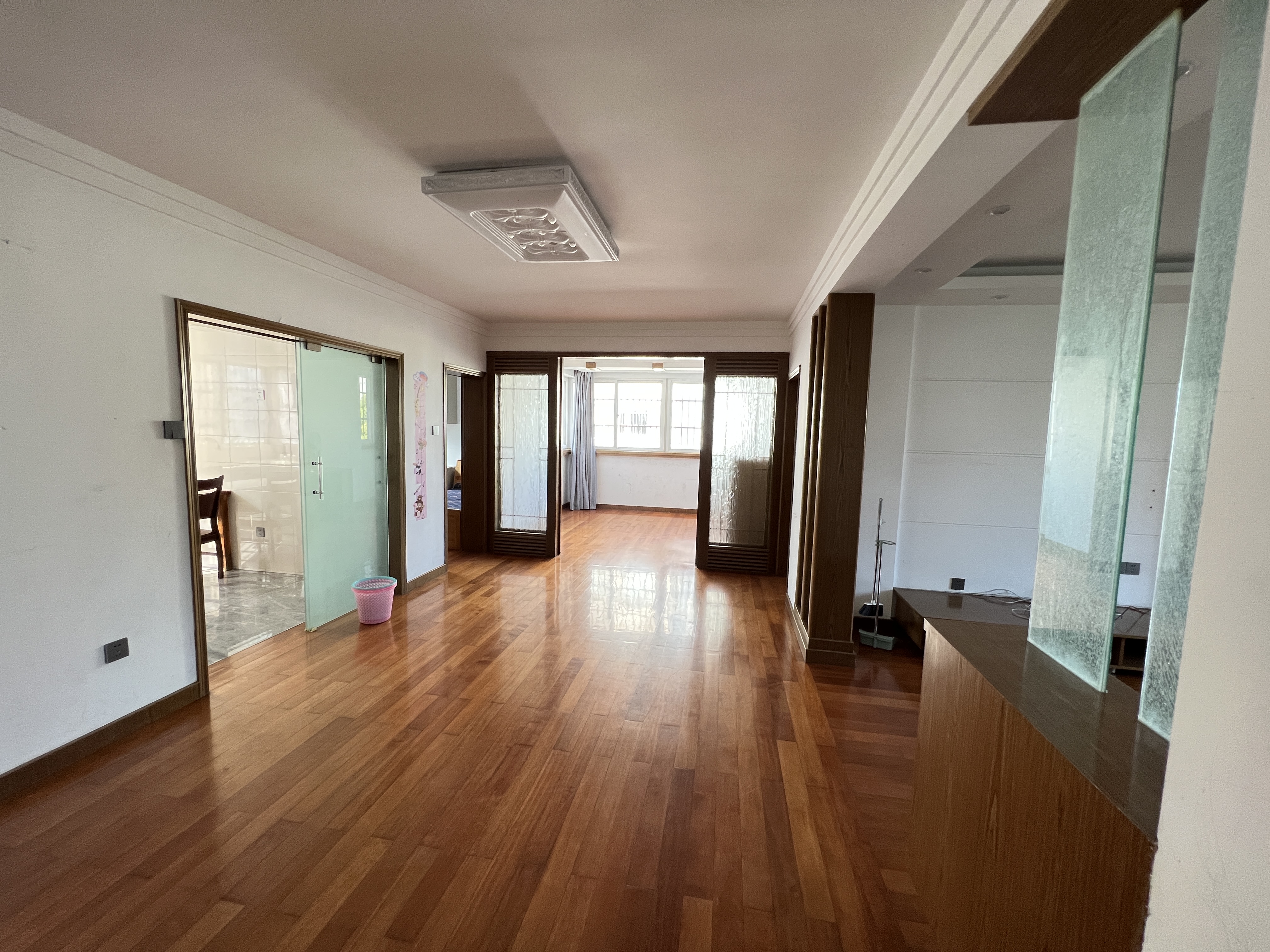 五山公寓 3室2厅1卫 125m²