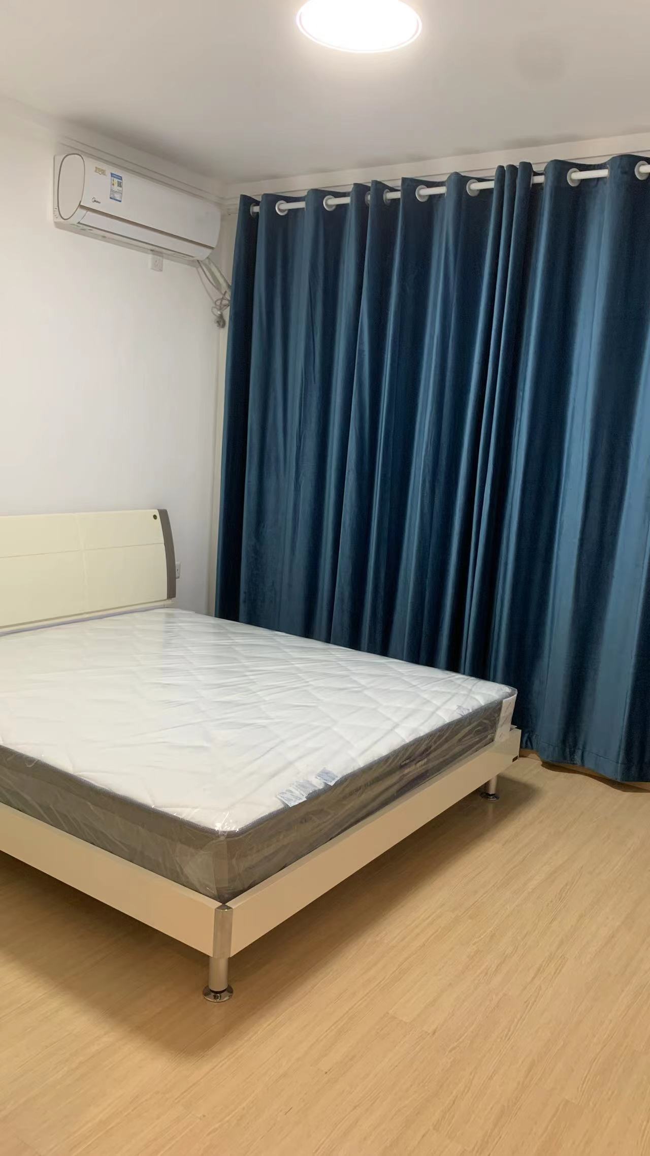 中海碧林湾 3室2厅1卫 96m&sup2;