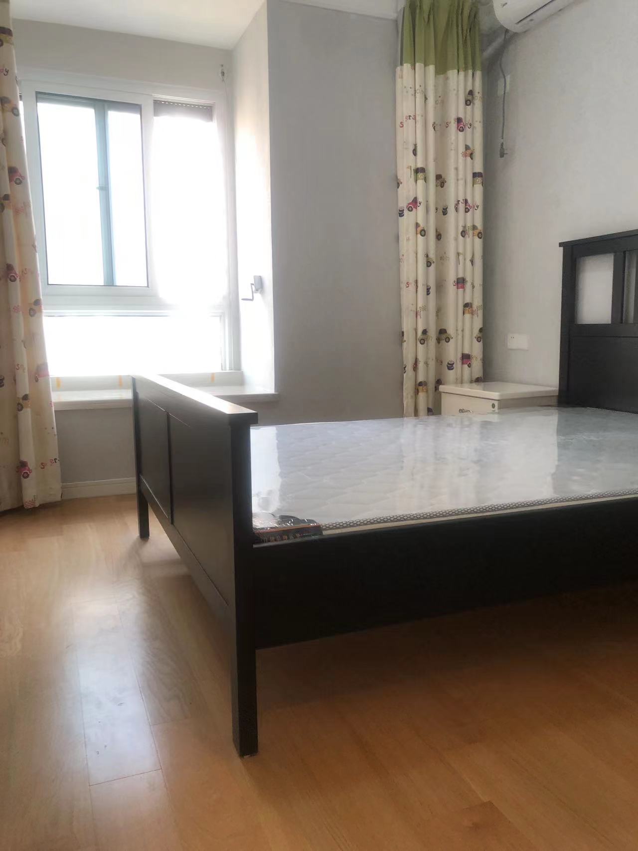 中海碧林湾 3室2厅1卫 96m&sup2;